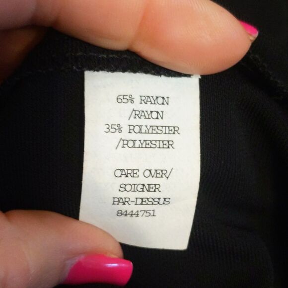 Cynthia Steffe black v-neck sleeveless midi dress with shark bite hem XS - Picture 8 of 8